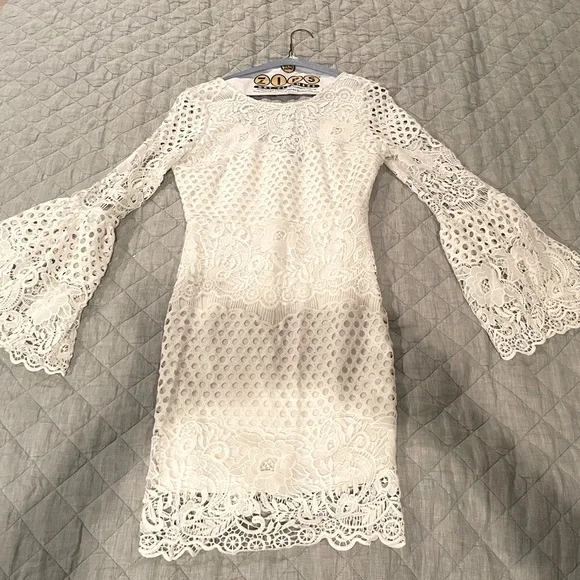 Lulu’s - Picture 2 of 3